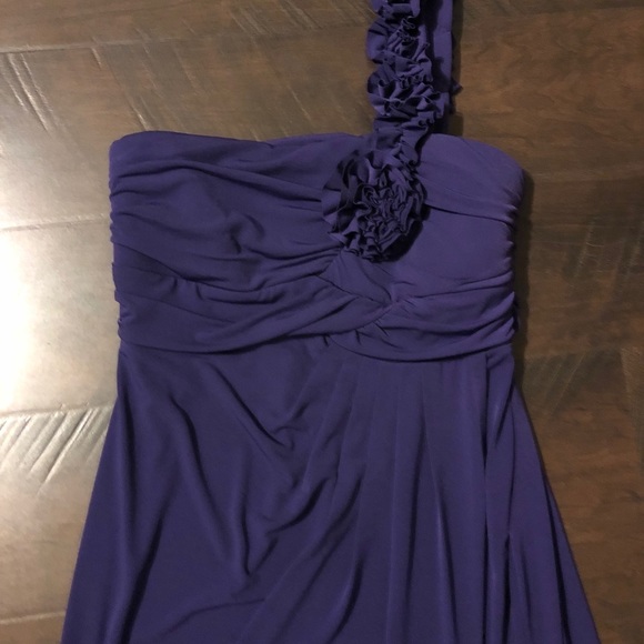 Valerie Bertinelli one strap dress - Picture 3 of 5